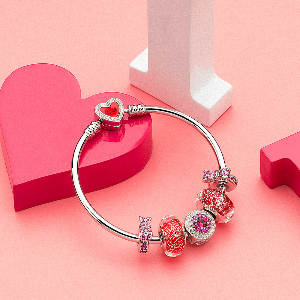 Full bracelet with Berry Bow Stopper and matching charm beads