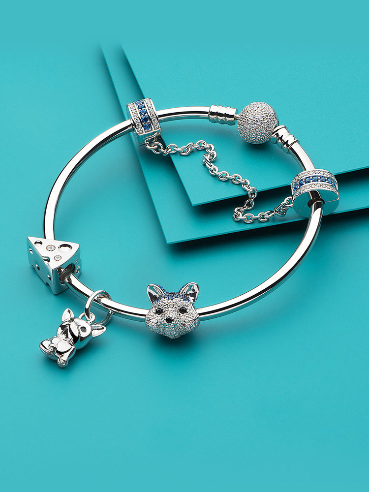 Cute husky charm bead bracelet styling