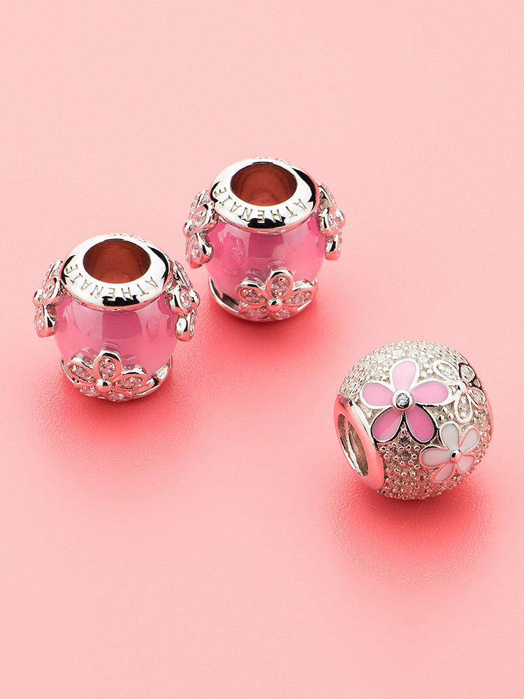 Daisy flower silver charm bead bracelet styling detail by ATHENAIE