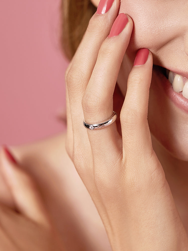 Minimalist sterling silver bezel CZ ring elegant hand style