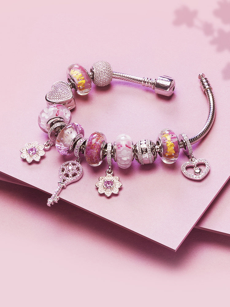 Golden Murano glass charm bead bracelet detail