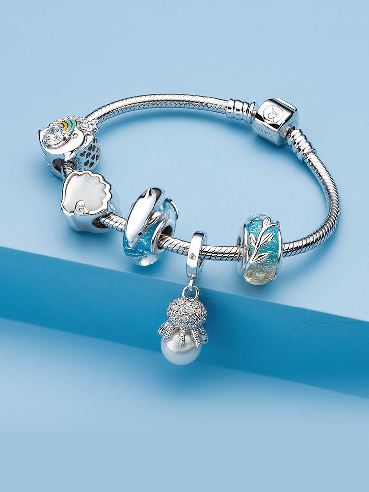 Olive leaf Murano glass charm bead bracelet styling