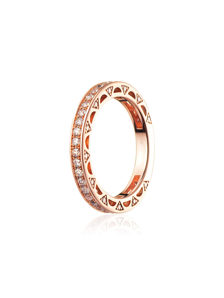 Rose gold heart pavé band ring front view