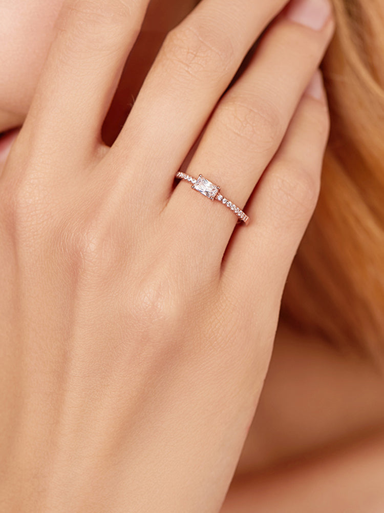 925 sterling silver rose gold solitaire ring on hand